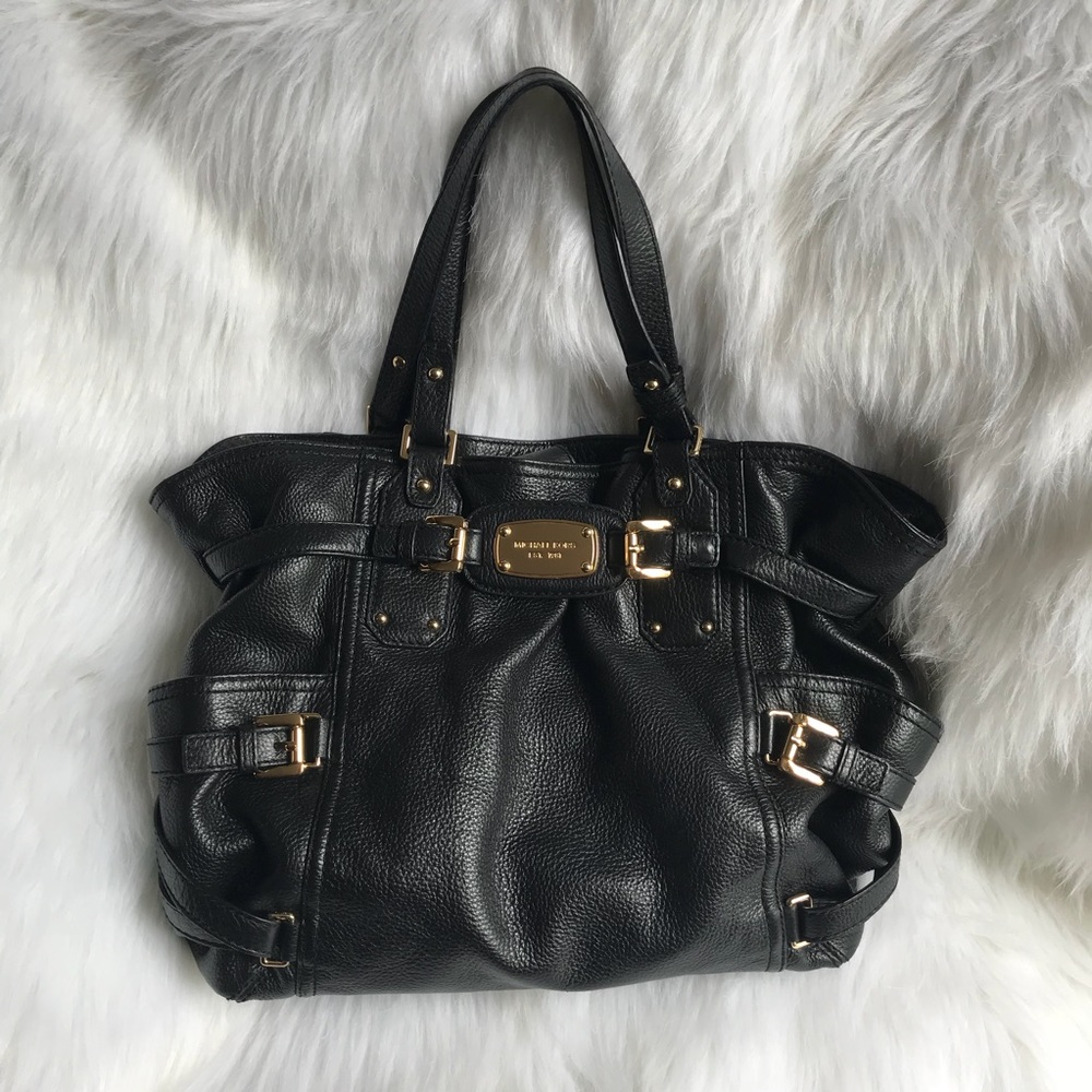 Michael Kors Large Black purse Like new